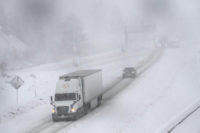 stretch of i-80 shut down as monster blizzard dumps snow on mountains in california and nevada