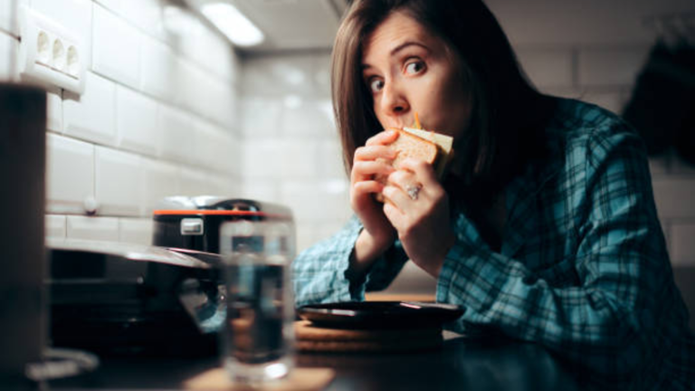 Do You Wake Up Hungry During The Night? Read This