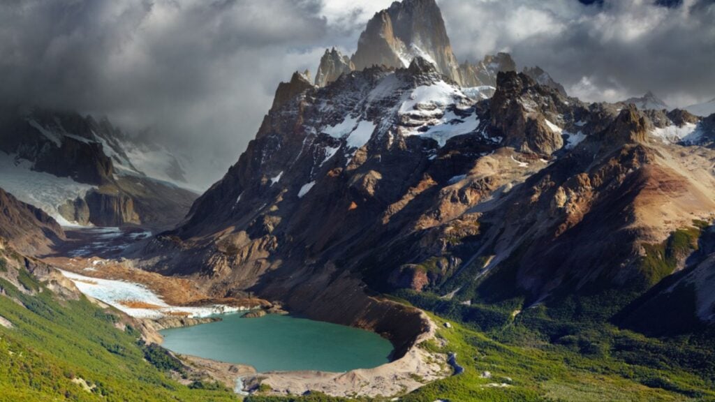 <p>In terms of climate, Argentina has it all. From warm, dense Patagonian rainforests to the snow-capped mountains of the Andes, Argentina is the explorer’s paradise.</p><p>As well as affordable housing and a low cost of living, the universal healthcare system keeps the monthly outgoings down, and Argentina is, of course, famous for its many delicious wines… which may keep those monthly outgoings up….</p>