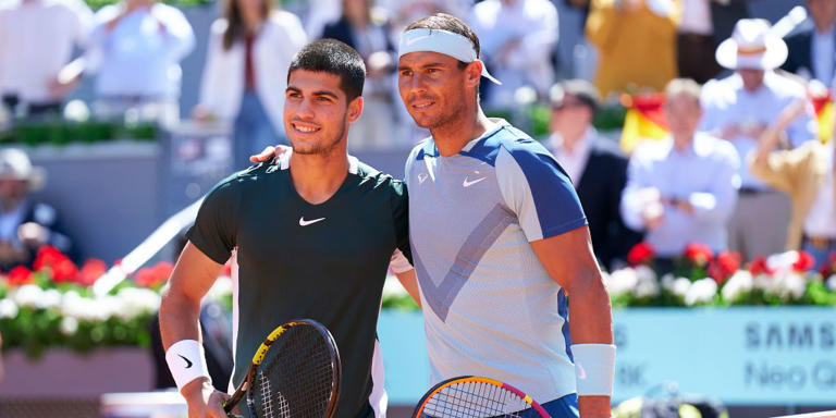 The exhibition tennis match features Rafael Nadal versus Carlos Alcaraz.