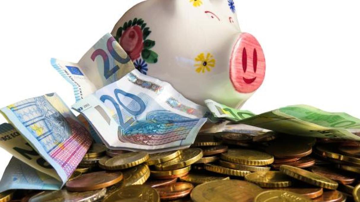 la contratación de cuentas remuneradas ofrece regalos de hasta 300 euros