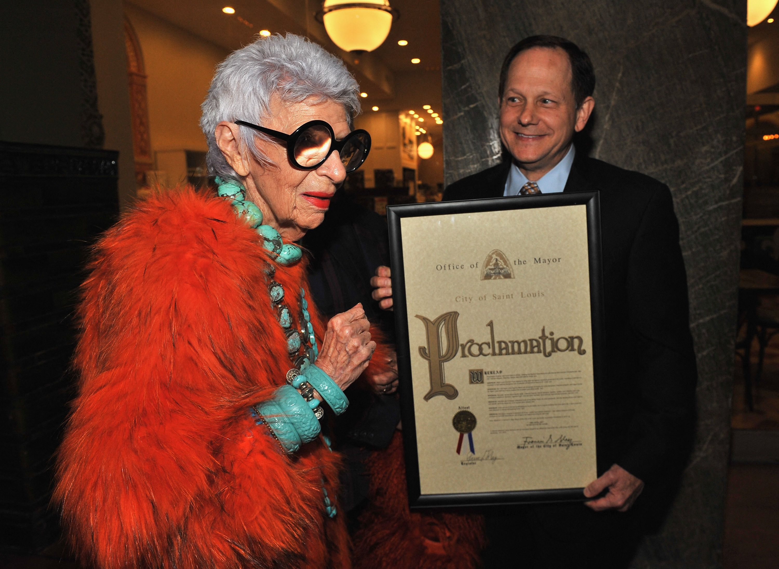 iris apfel: the 'accidental icon' who was an unforgettable fashionable centenarian
