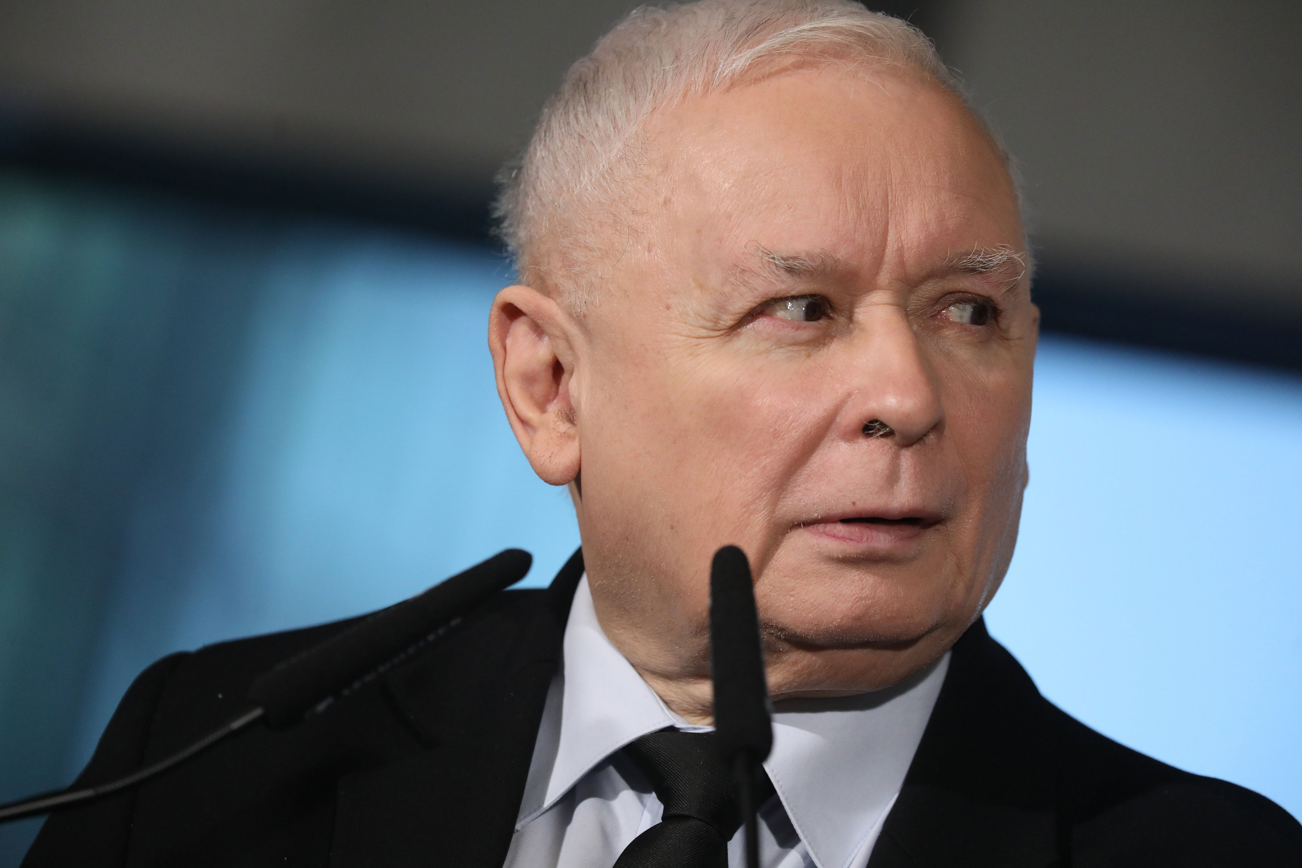 media: jarosław kaczyński nie zamierza rozmawiać z rządzącymi o tk. pis ma inny plan