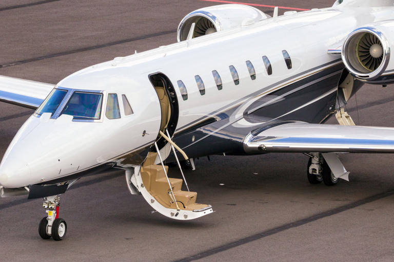 How Can You Buy A Seat On A Private Jet Flight?