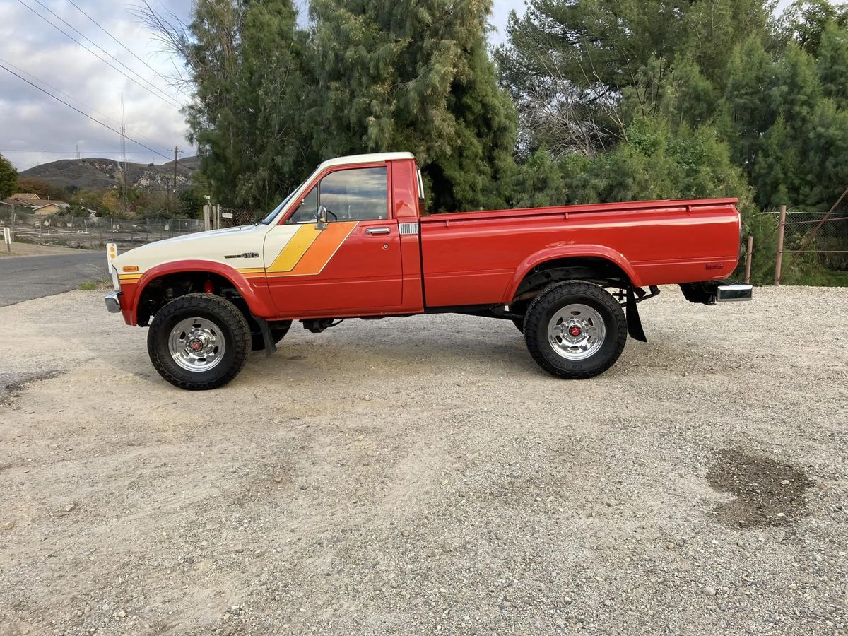 1981 Toyota Pickup 4x4 Deluxe With Iconic Livery Is Today's Bring A ...