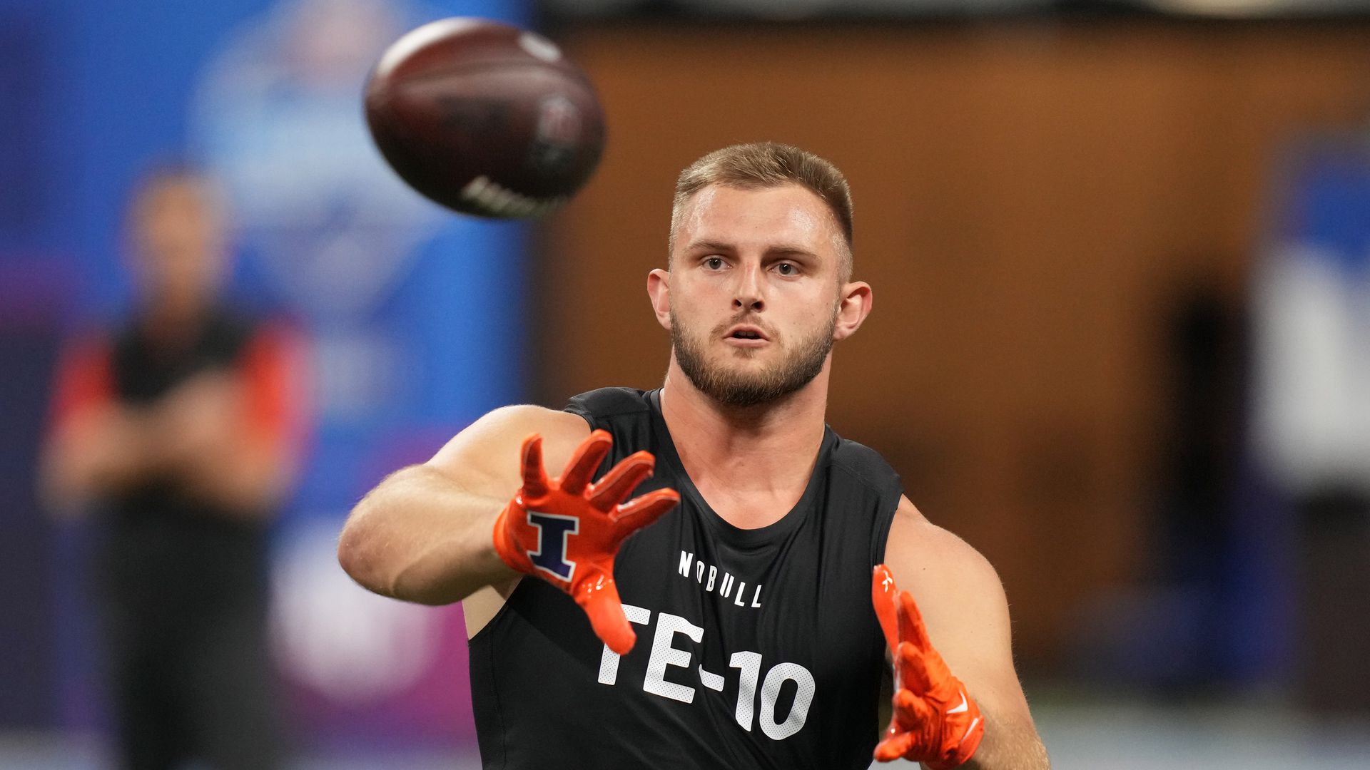 nfl combine results: 5 standouts from the tight end group