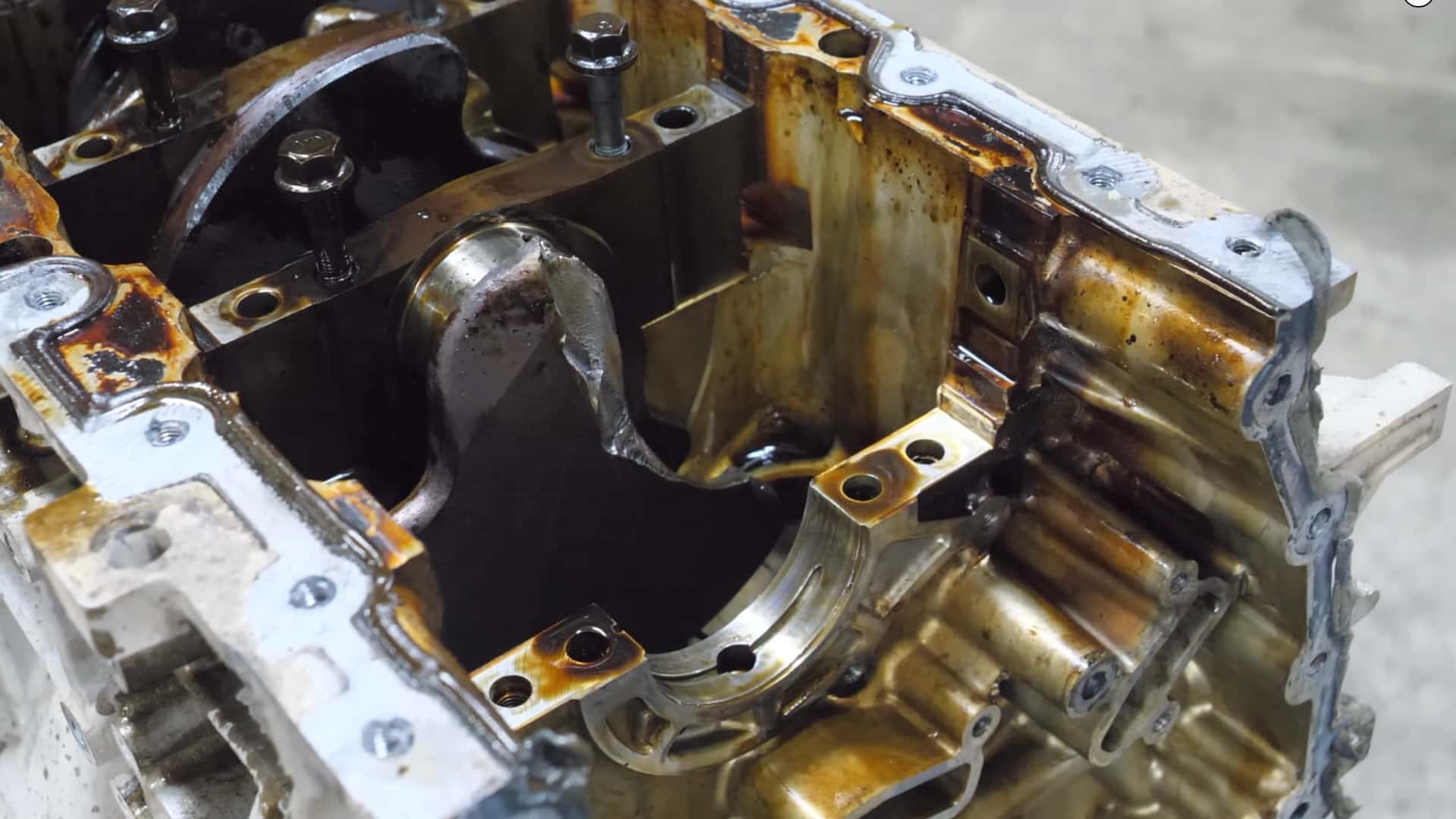 this is what happens when the crankshaft in your ford ecoboost engine fails