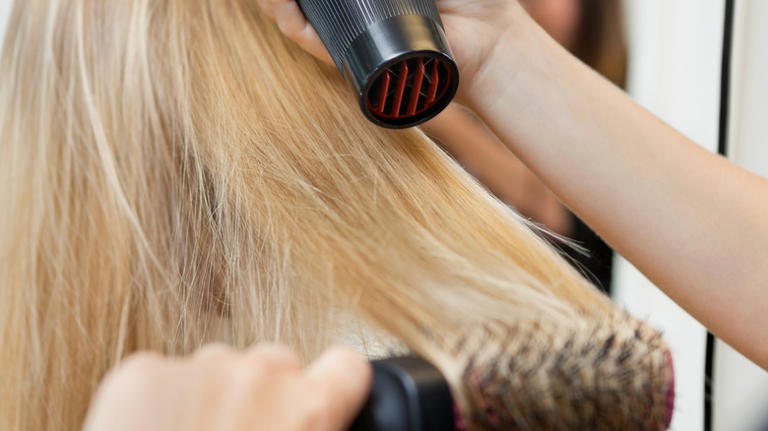 5 Ways To Straighten Your Hair Without The Heat Damage