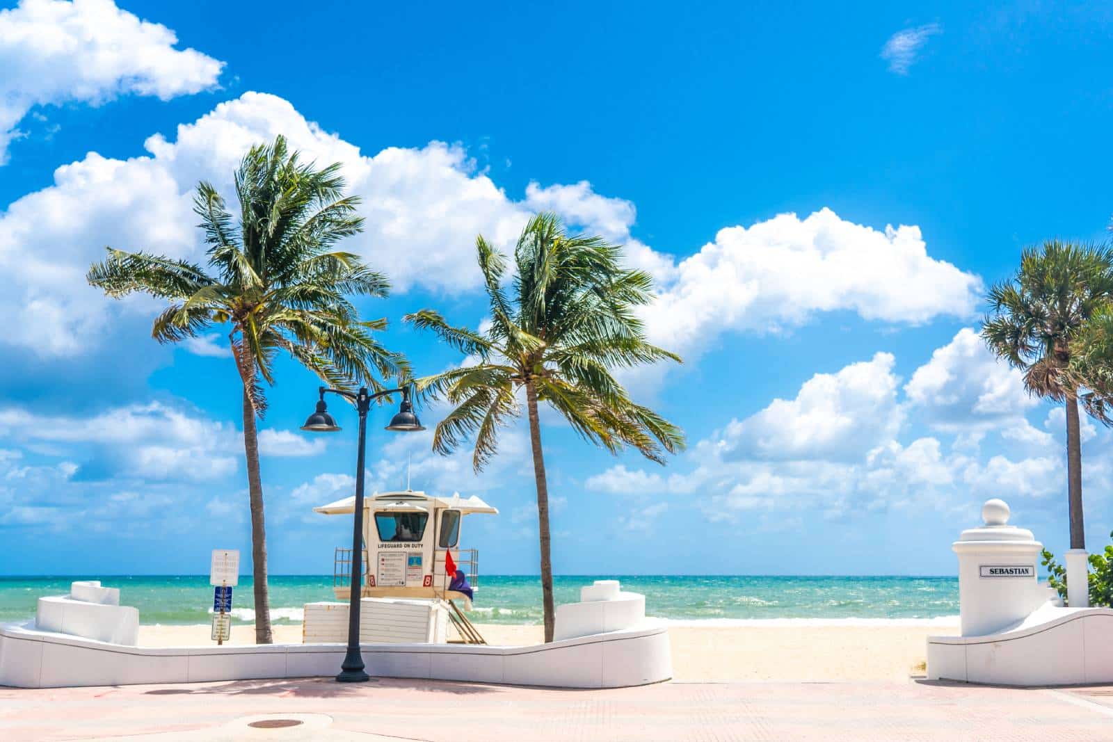 <p>Fort Lauderdale has a well-established LGBTQ+ community, with many gay resorts and a popular gay beach at Sebastian Street.</p>