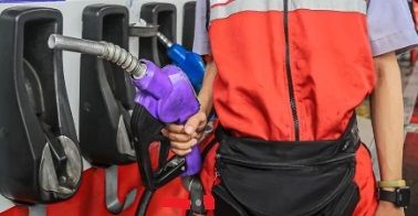 ada bensin baru di spbu pertamina warna ungu, aman buat motor tarikan lebih ngacir