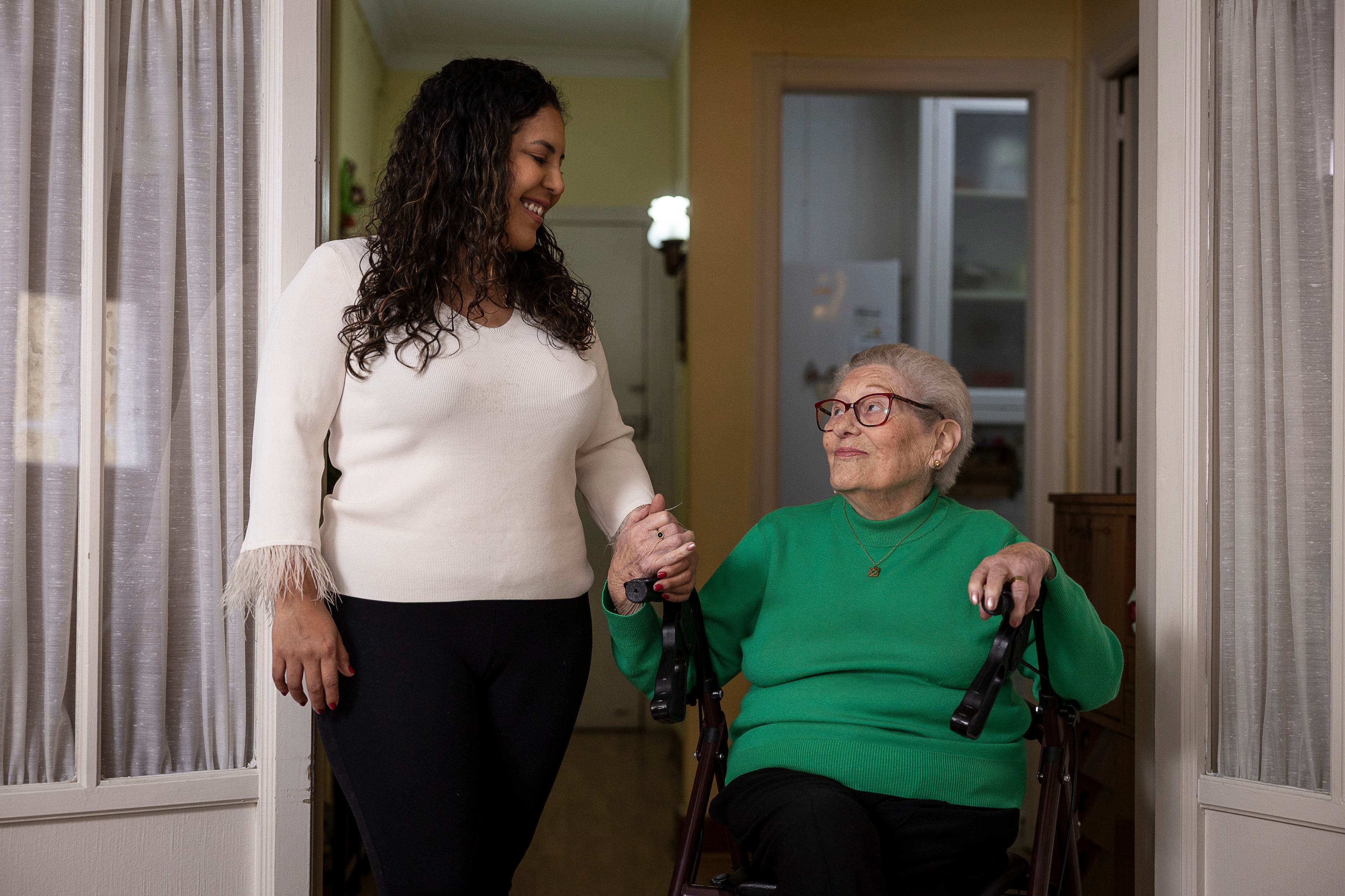 compartir piso a los 90 años, los beneficios de la convivencia intergeneracional