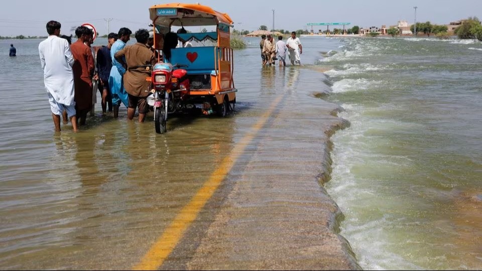 rains kill at least 37 within 48 hours in pakistan, khyber pakhtunkhwa worst hit