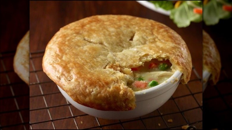 4 chain restaurants with the absolute best chicken pot pie and 4 with the worst