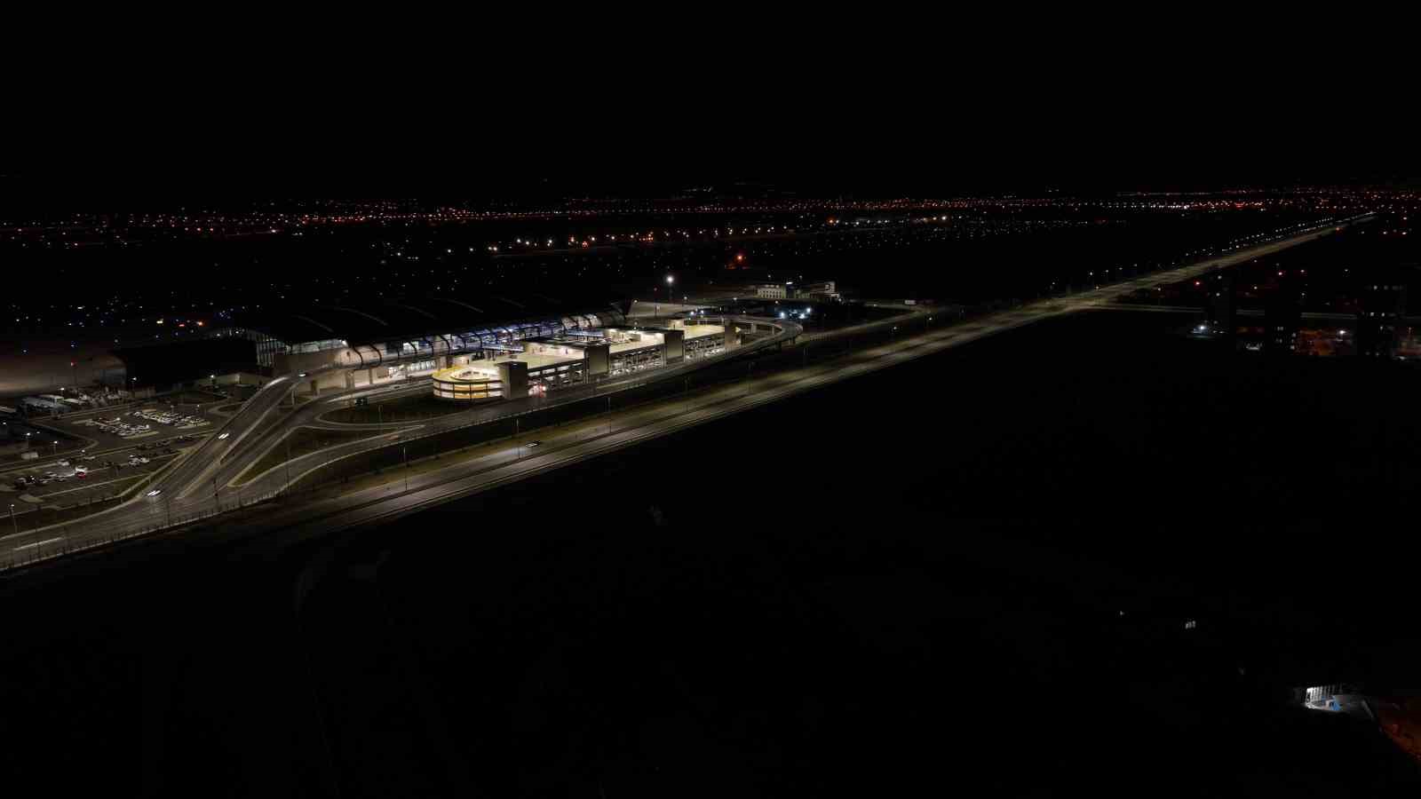 havalimanı yeni terminal binası önüne 150 milyon tl’lik yeni yol