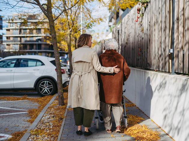 „Mit Liebe und Respekt gelöst“: Frau zeigt, wie sie mit demenzkranker ...