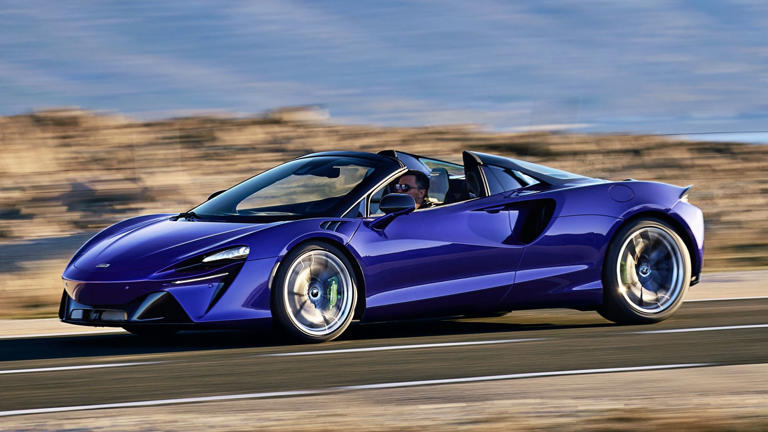 Here's How The 2025 McLaren Artura Spider Improves Upon Its Predecessor