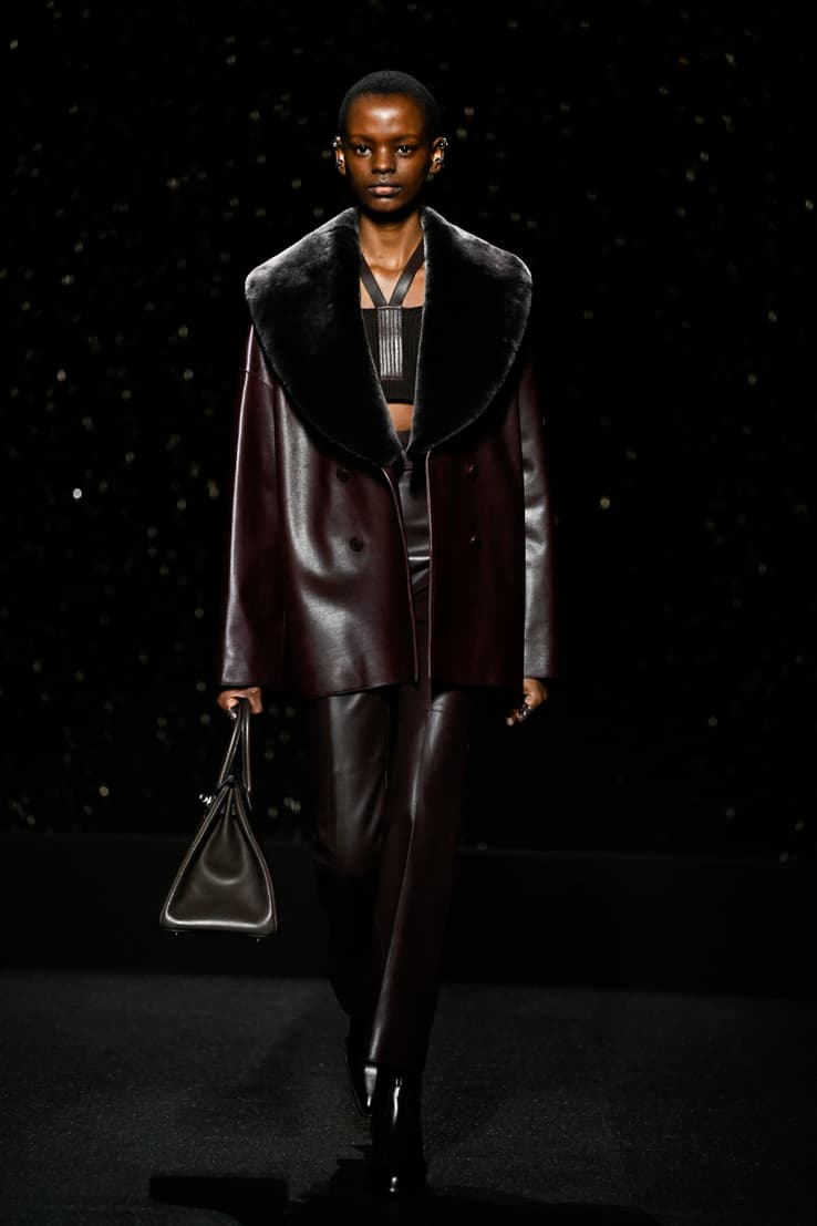 cuir, monochrome et clous: la collection outwear automne-hiver 2024-2025 de hermès