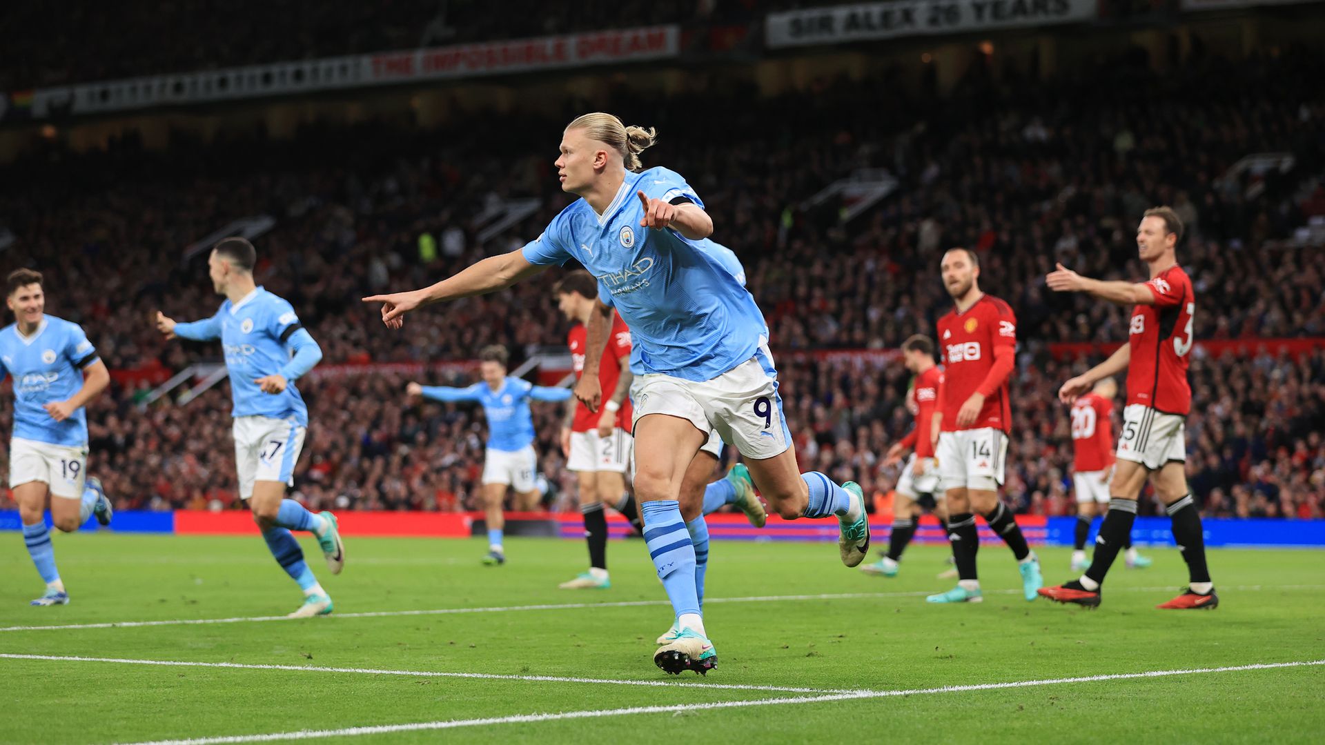 Manchester City V Manchester United: Gut Feelings