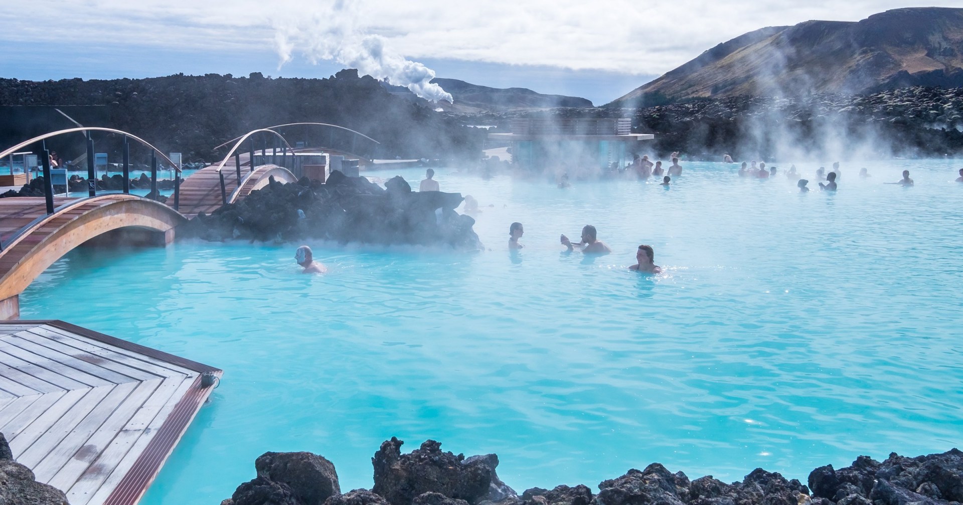 iceland's blue lagoon evacuated because volcano is about to erupt (again)