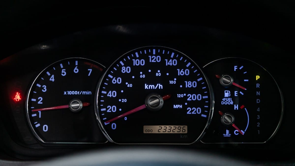 <p><span>Mileage isn't just a number – it's like the car's "age in car years." Think of it as a pedometer; the higher the number, the more stories (and potential issues) it might have.</span></p>