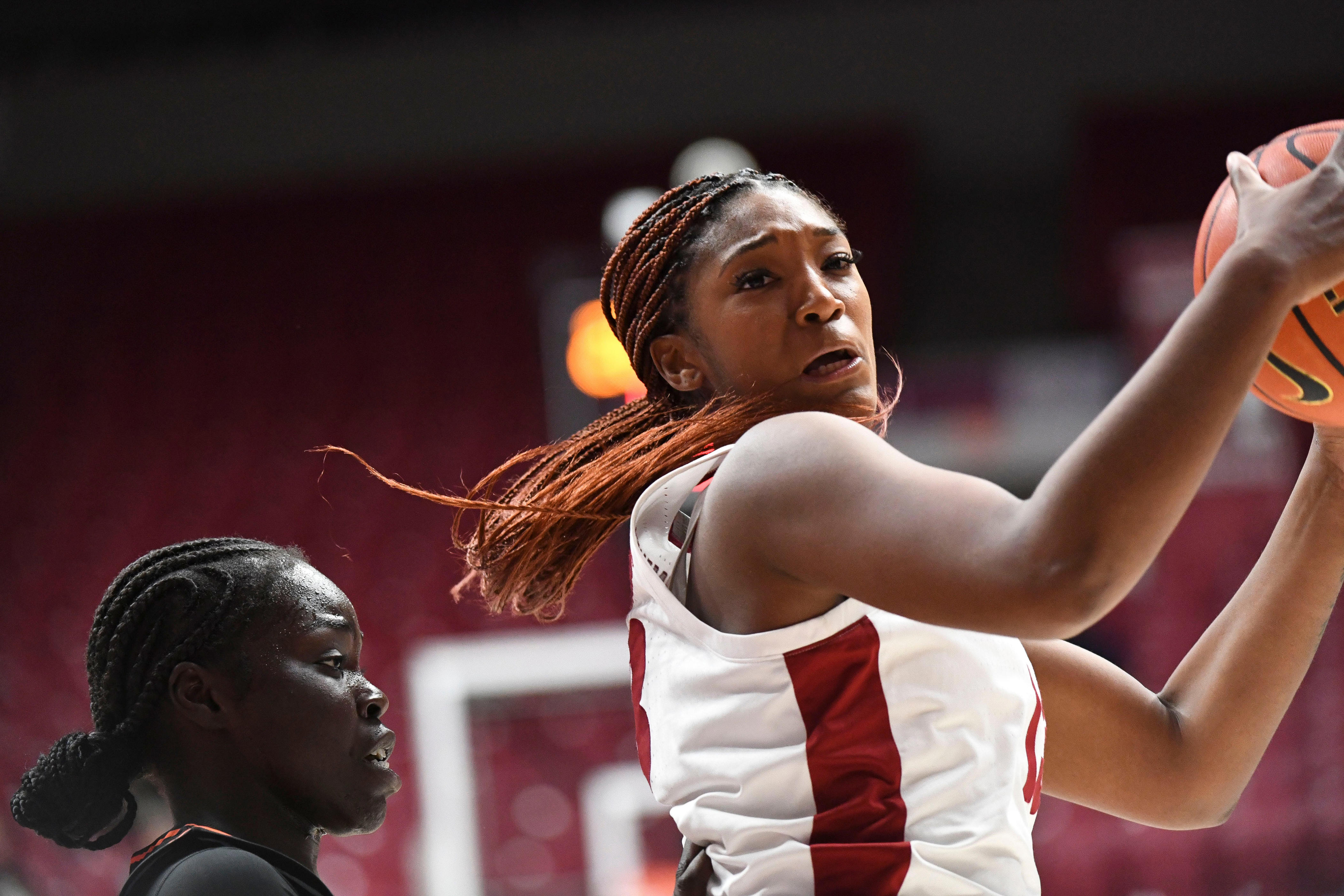 Alabama Women's Basketball Loses In SEC Tournament, But The Crimson ...