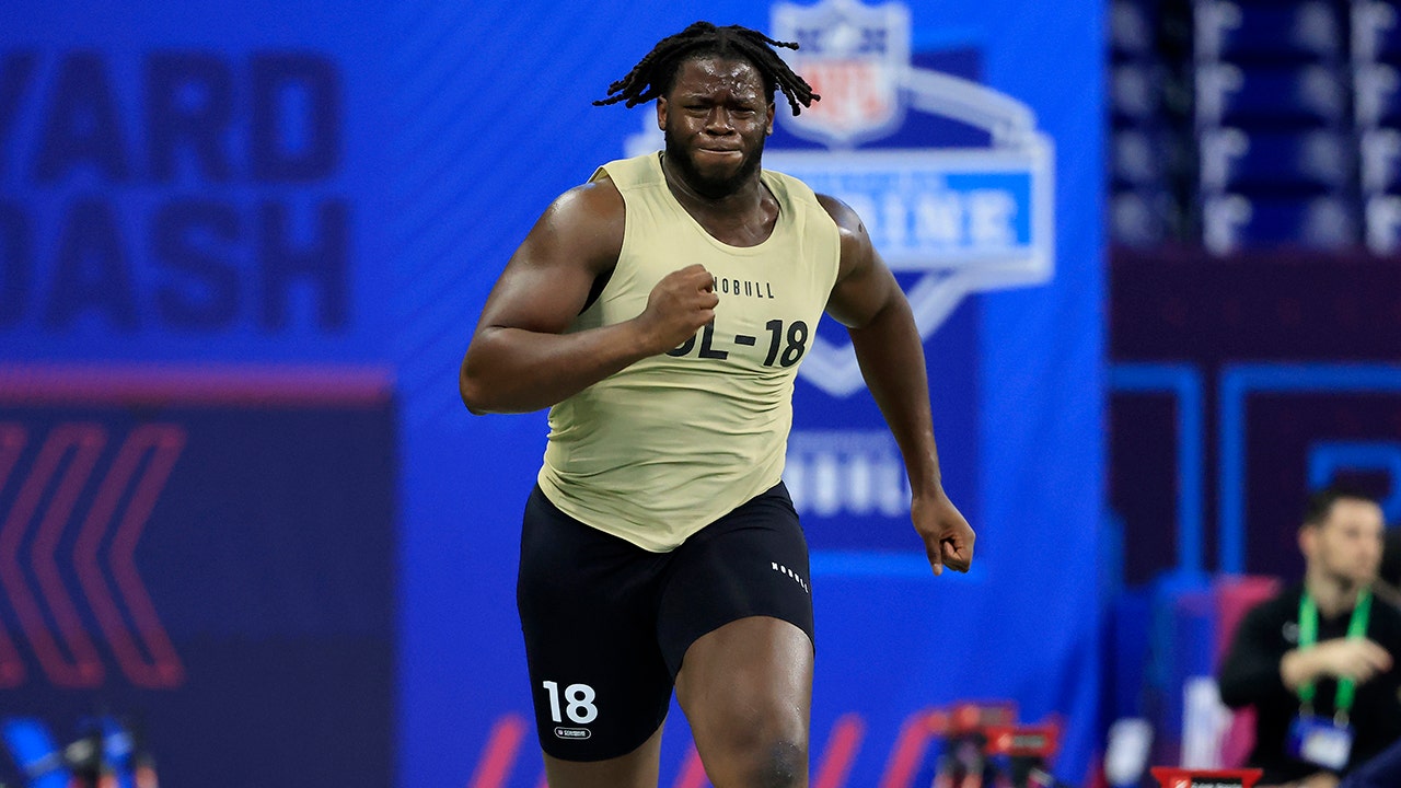 projected top 10 nfl draft pick suffers injury during combine: reports