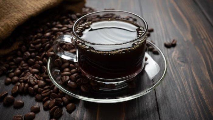 dampak yang terjadi pada tubuh jika minum kopi hitam setiap hari,intip batas amannya