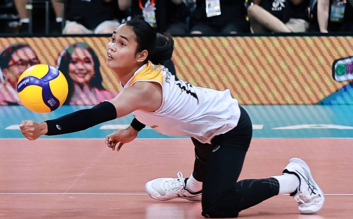 ust completes reverse sweep of feu to go 4-0