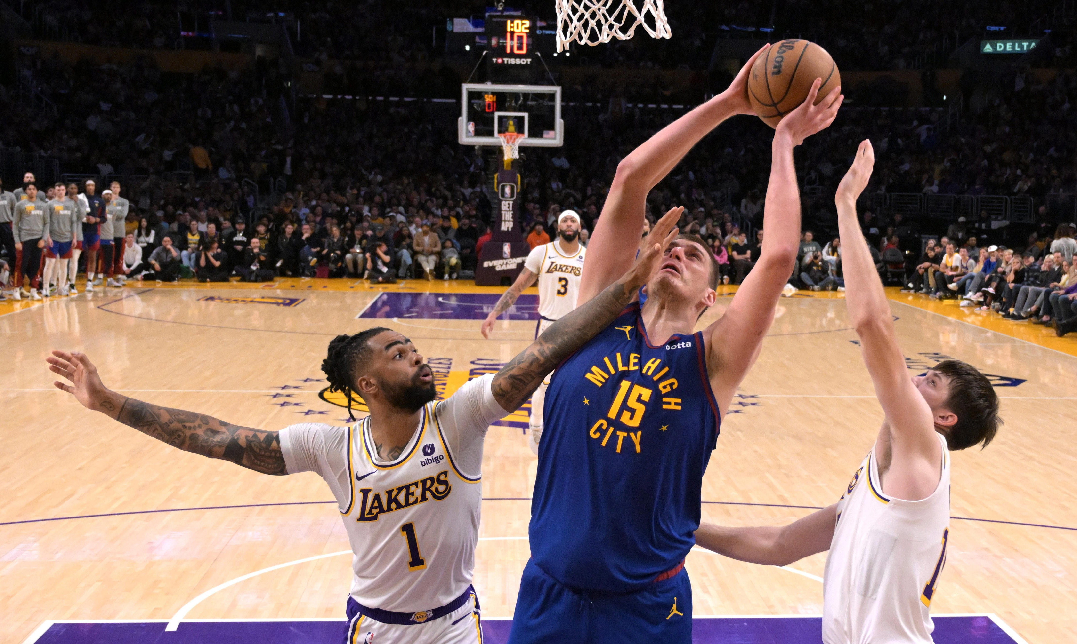 Lakers Player Grades: L.A. Defeats The Thunder Yet Again