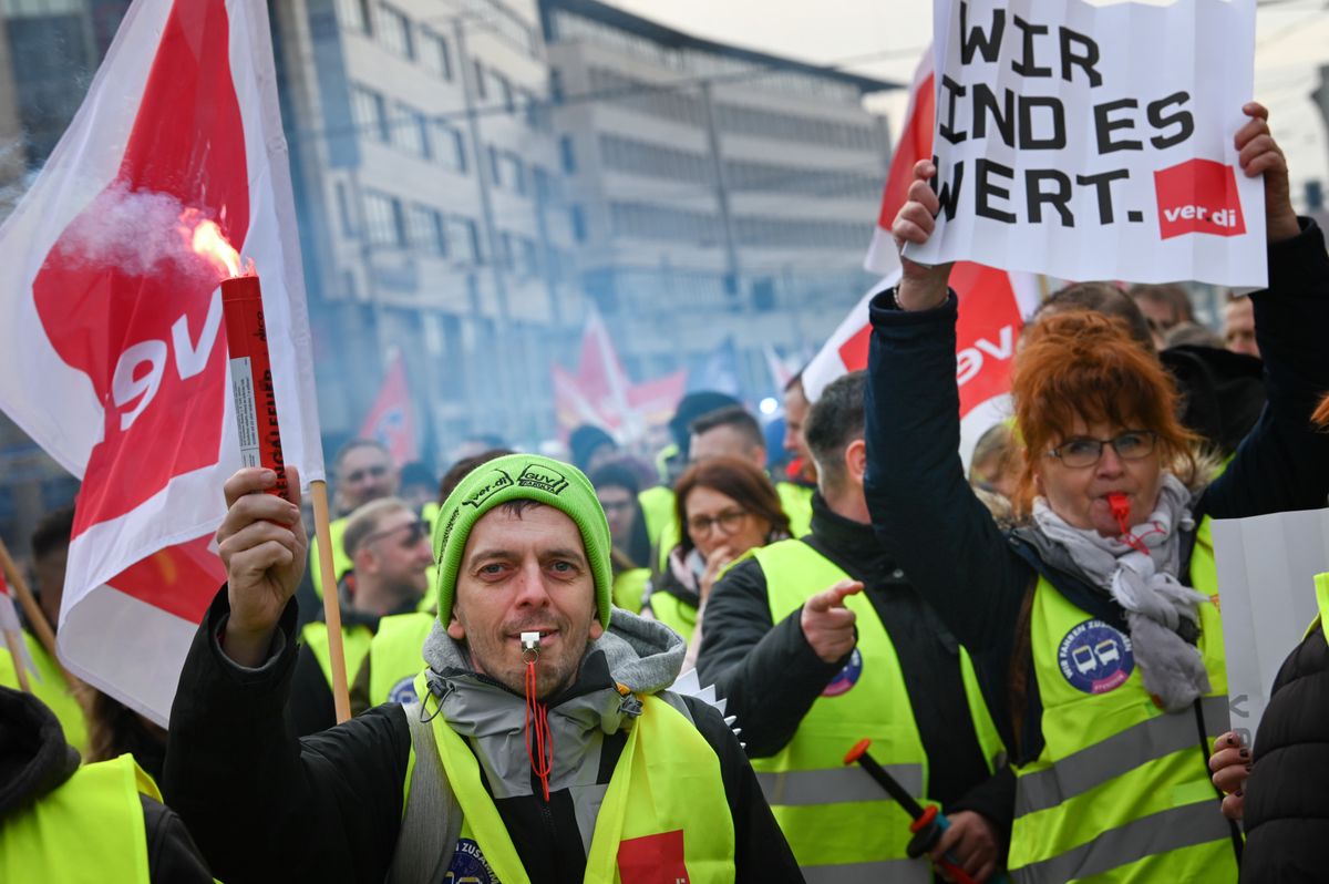 Nächster Verdi-Warnstreik Bei Lufthansa Trifft Passagiere