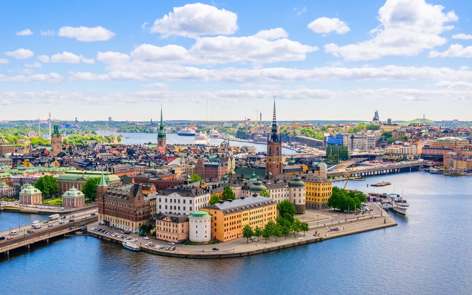 <p>Explore the beautiful archipelago, innovative design, and rich history of Stockholm.</p>