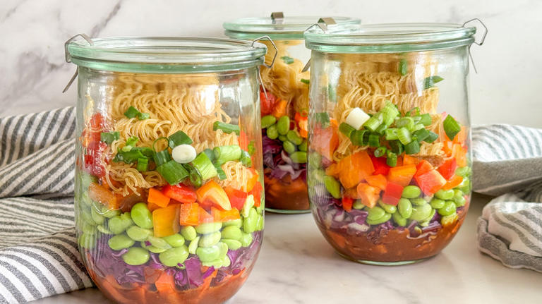 Meal Prep-Friendly Ramen Jars Recipe