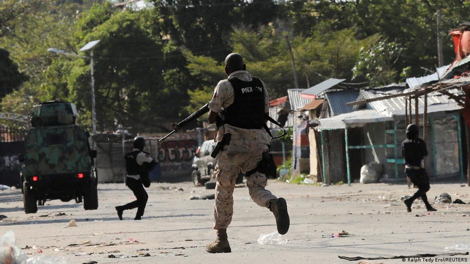 haiti declara emergência após fugas em massa de presos