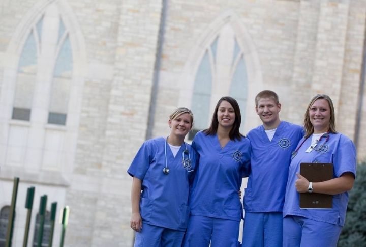 <p>Mount Marty University in Yankton offers a BSN program prioritizing compassionate care, ethical practice, and leadership. Integrating liberal arts with nursing ensures small class sizes for a personalized education that fosters critical thinking and clinical skills, preparing graduates to serve with faith and commitment, especially in the Midwest.</p>