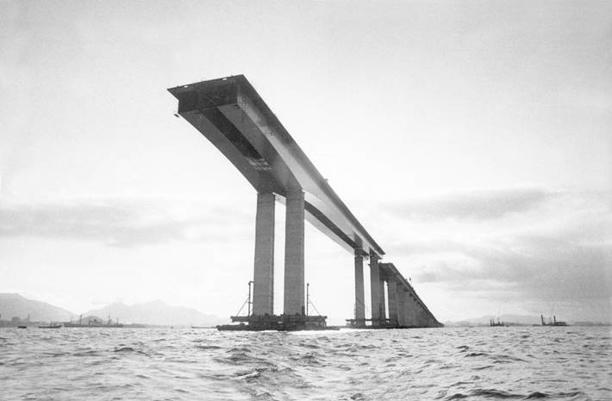 Ponte Rio-Niterói em construção em 8 de novembro de 1972. Foto: Carlos Chicarino/Estadão