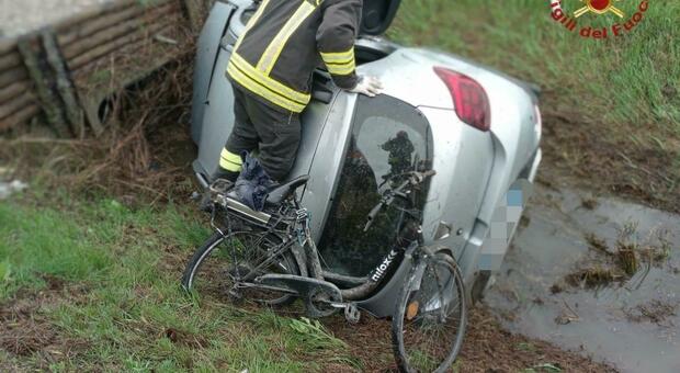 Loreggia. Scontro Fra Auto E Bici: Conducente E Ciclista Finiscono Nel ...