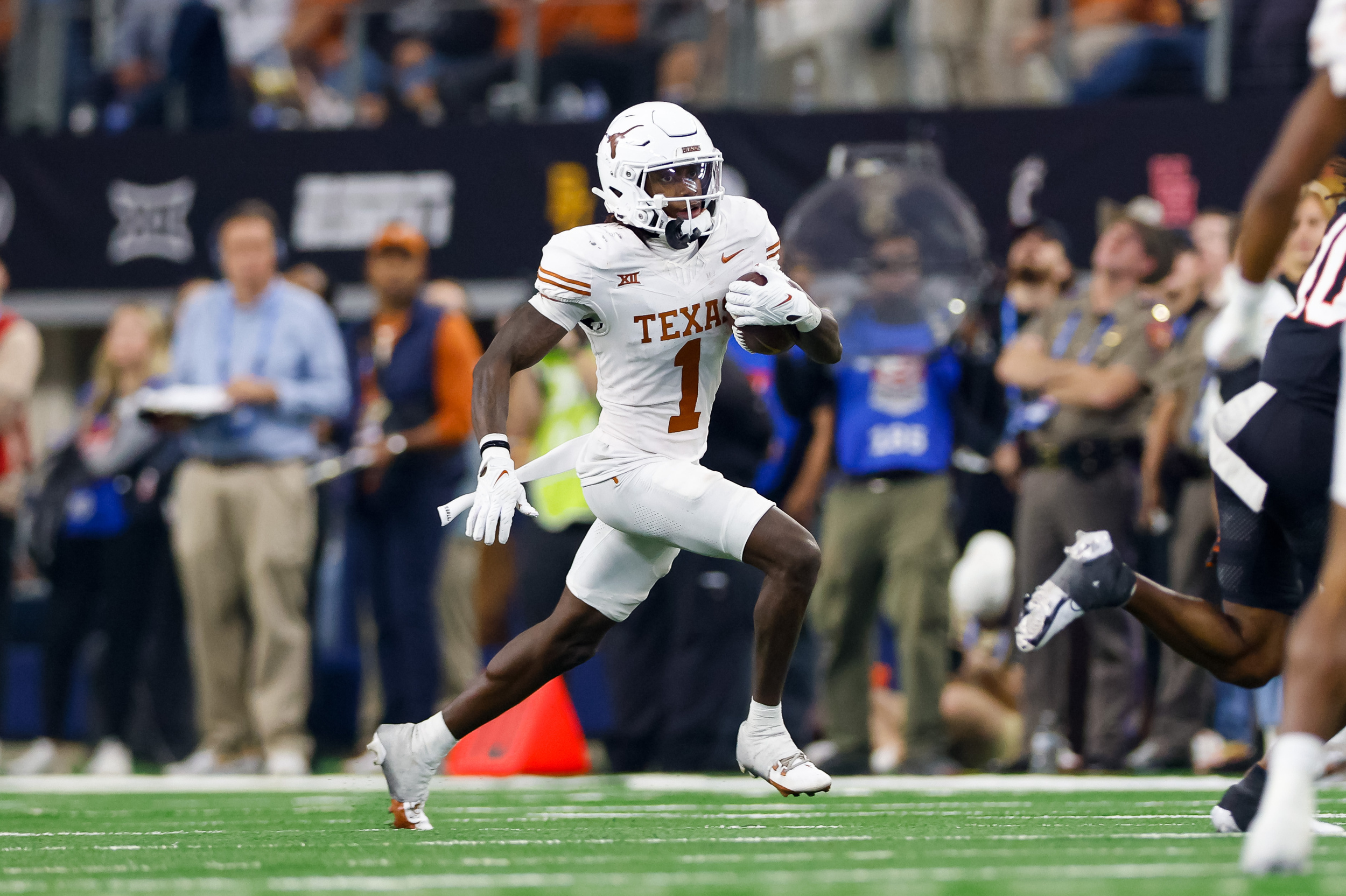 why the chiefs should target record-breaking wr in nfl draft