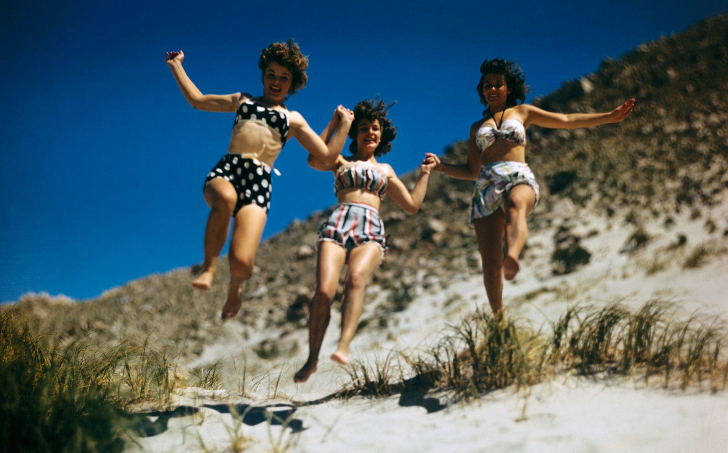 the science behind why girls’ holidays are good for you