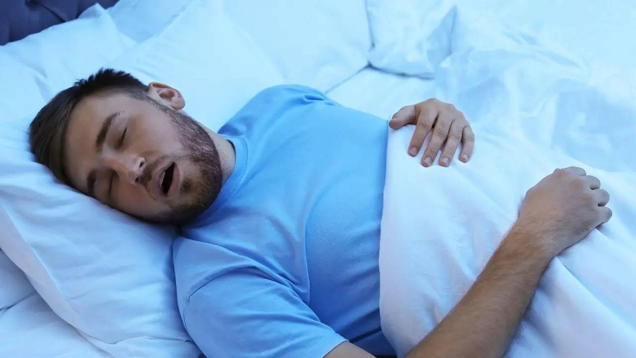 sleep apnea may increase the risk of memory and thinking problems, finds study