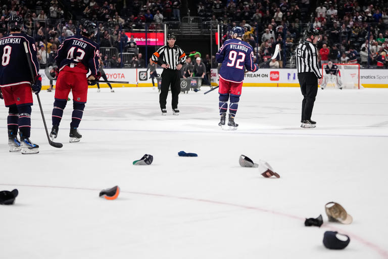 Alex Nylander's hat trick leads Columbus Blue Jackets over Vegas Golden ...