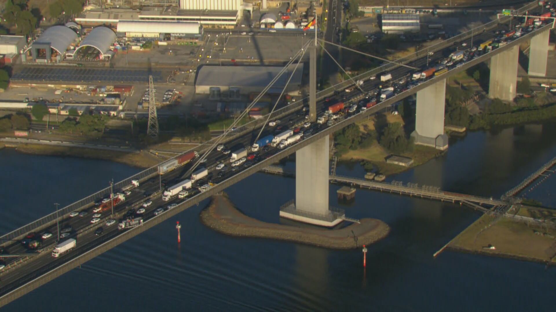 protesters 'removed' after blocking west gate bridge for hours