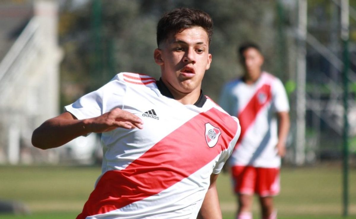 cuatro juveniles de river convocados a la selección argentina sub 17