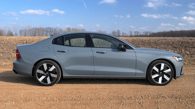 2024 Volvo S60 Recharge Review: Plug-In Hybrid Rewards With More Than ...