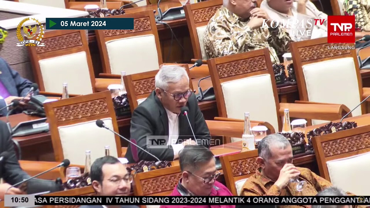 Detik-Detik Mikrofon Fraksi PDIP Aria Bima Mati Saat Bicara Di Rapat ...