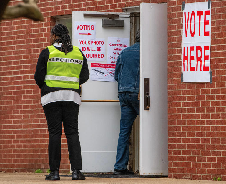 Republican, Democrats head to runoffs in Alabama's 2nd Congressional