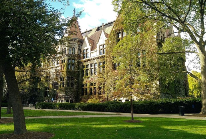 15 Breathtaking College Campuses That Redefine Beauty