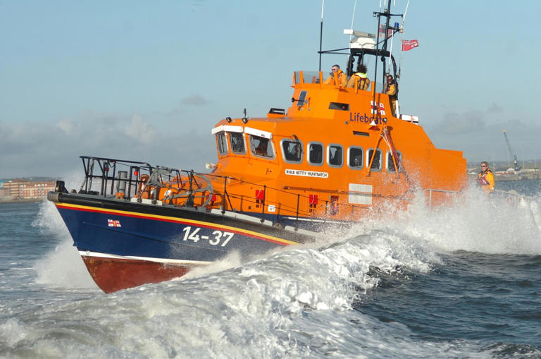 Hartlepool RNLI volunteers attend service of thanksgiving at ...