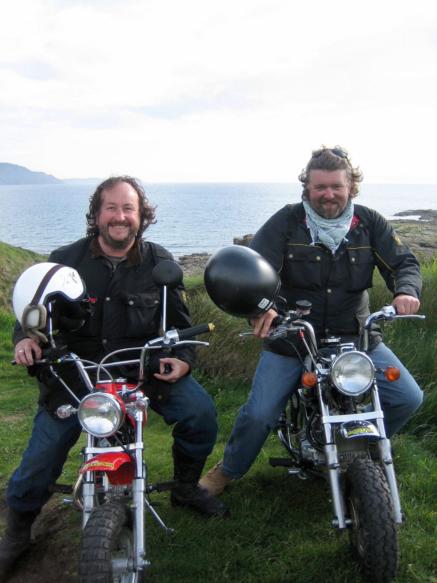 Viewers Sobbing Over 'poignant' First Hairy Bikers Episode After Dave ...