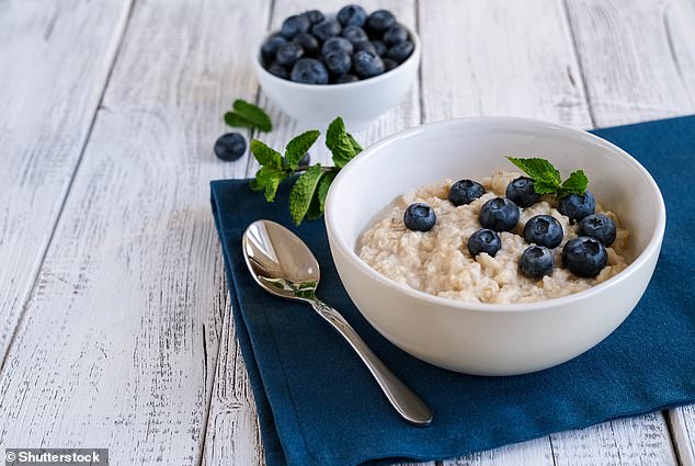 i'm a cancer dietitian and these 3 high-fiber breakfasts can help prevent colon cancer - which is killing more young people than ever