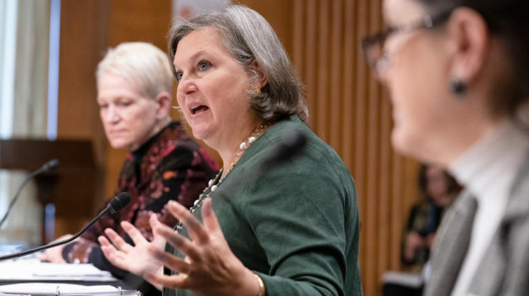 Victoria Nuland: Top State Department official to retire in coming weeks
